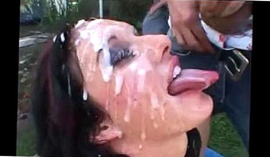 Jynx Maze пустили по кругу, порно видео