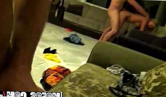 Режесер этого немецкого порно фильма, собрал самых ненасытных и голодных немок, которых на протяжении всего фильма трахают на сеновале и в хвост и в гриву, порно видео