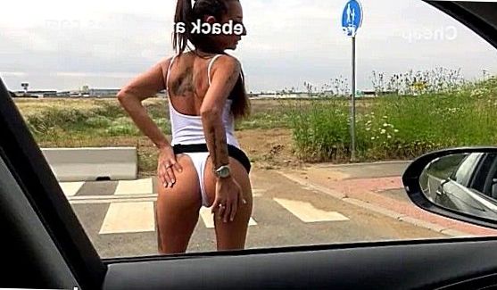 Мужик трахает свою супругу раком и все это снимается на камеру, порно видео