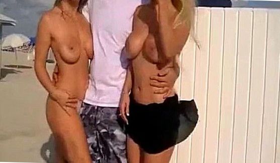 Она дает во всех позах и показывает невероятную гибкость, порно видео
